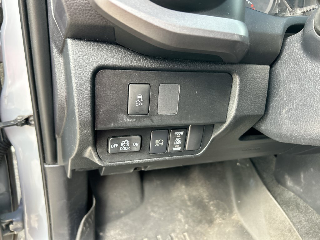 Used 2020 Toyota Tacoma TRD Sport AWD/4WD image 14