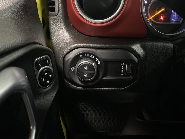 Used 2023 Jeep Gladiator Rubicon w/ Cold Weather Group AWD/4WD image 24