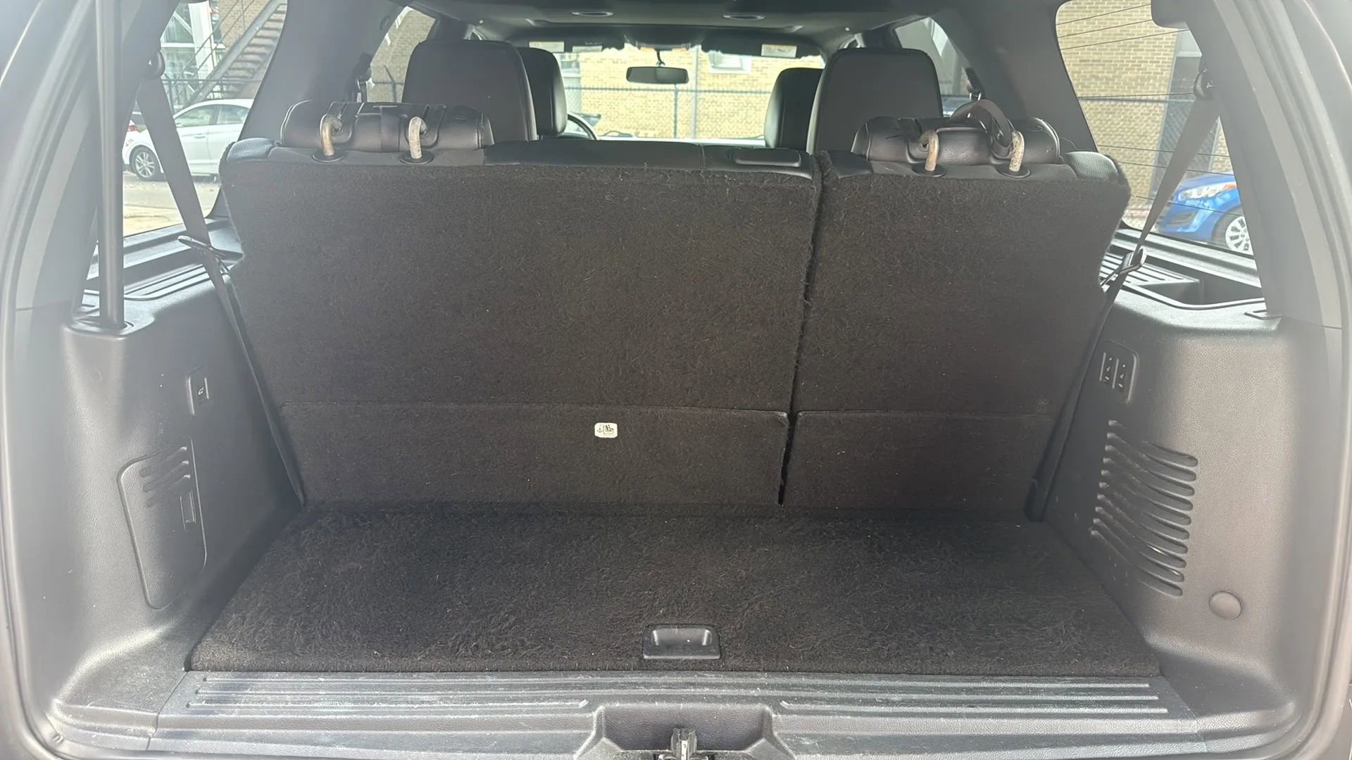 Used 2015 Ford Expedition XLT w/ Equipment Group 202A RWD image 11