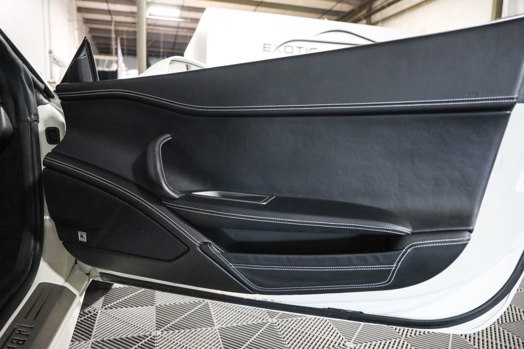 Used 2012 Ferrari 458 Italia Coupe image 26