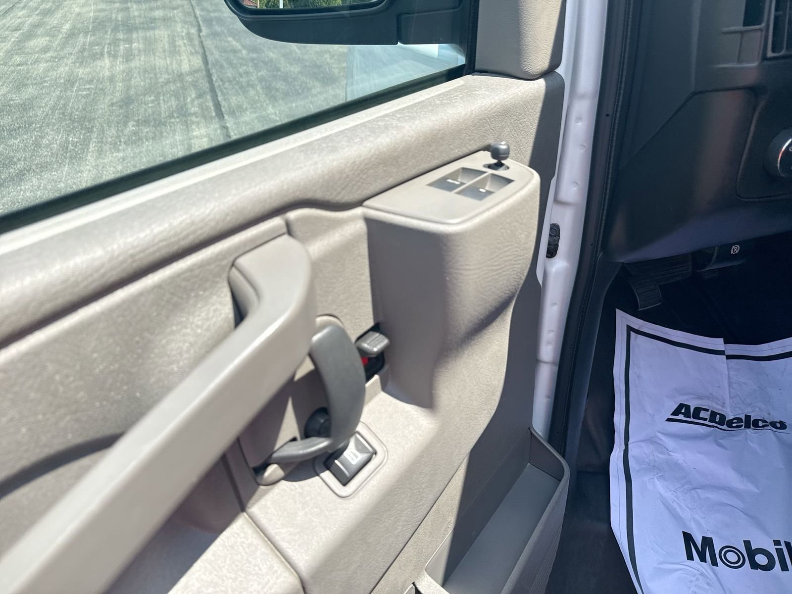 Used 2023 Chevrolet Express 2500 w/ Driver Convenience Package image 20