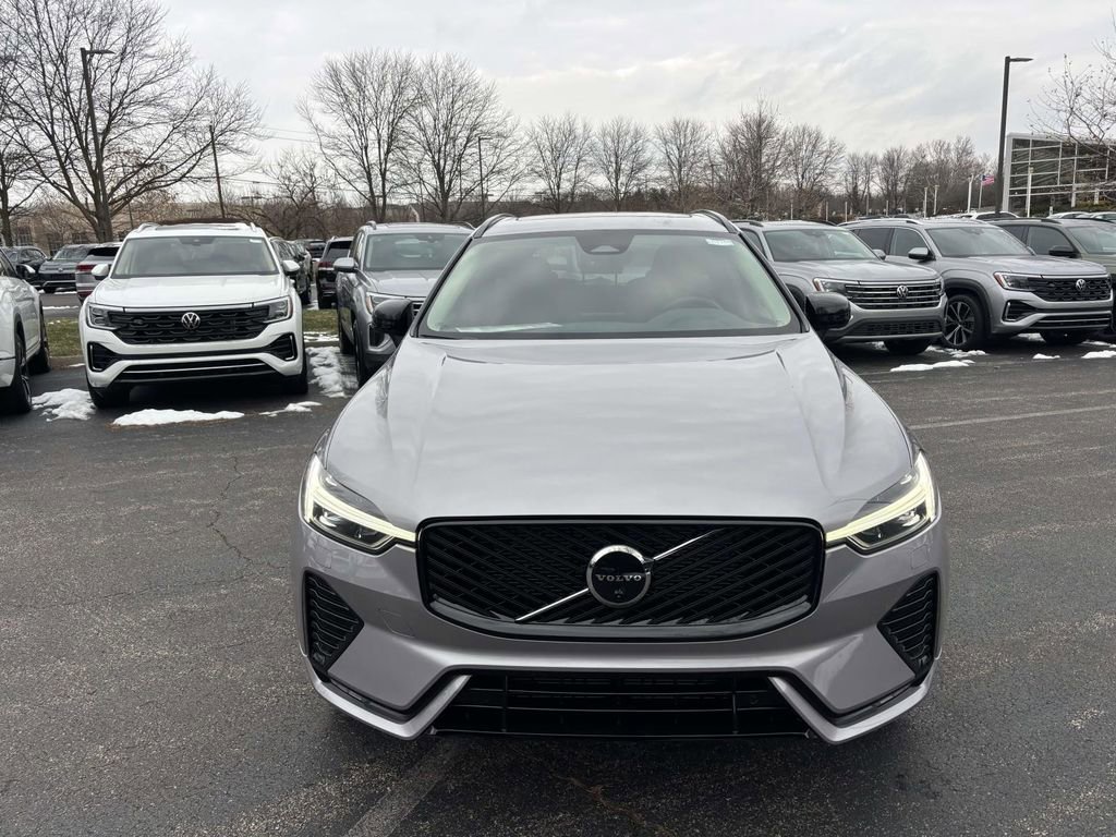New 2026 Volvo XC60 B5 Plus w/ Protection Package Premier image 2