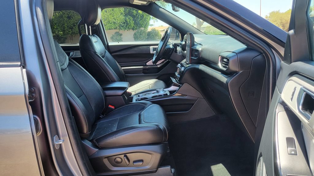 Used 2023 Ford Explorer ST w/ Equipment Group 401A AWD/4WD image 21