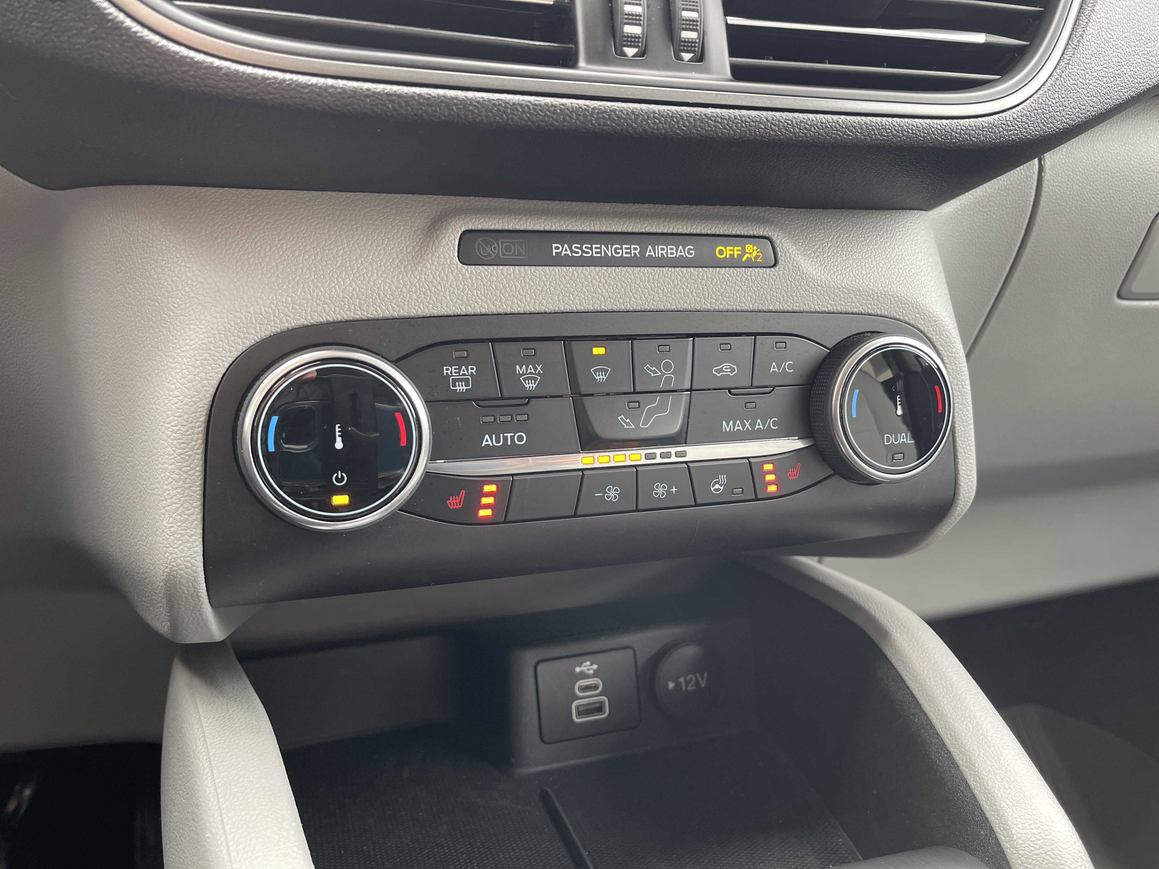 Used 2024 Ford Escape Active AWD/4WD image 19