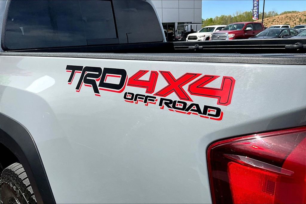 Used 2019 Toyota Tacoma TRD Off-Road AWD/4WD image 23