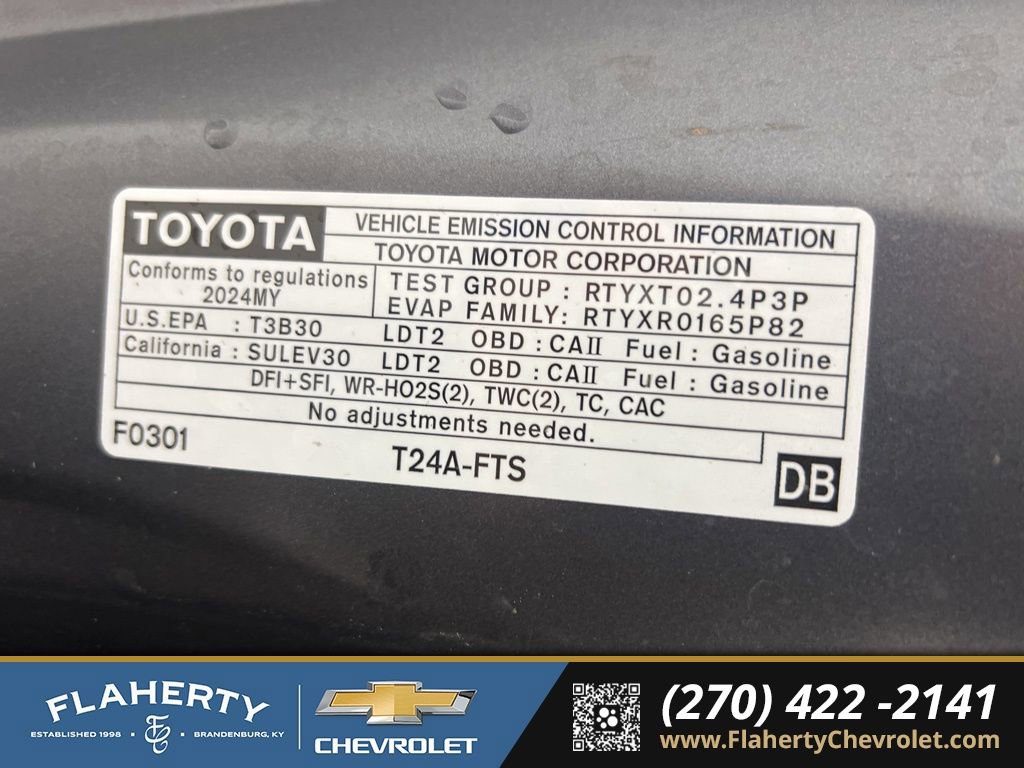 Used 2024 Toyota Highlander LE image 17