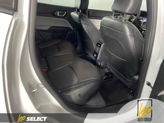 Used 2023 Jeep Compass Limited AWD/4WD image 15