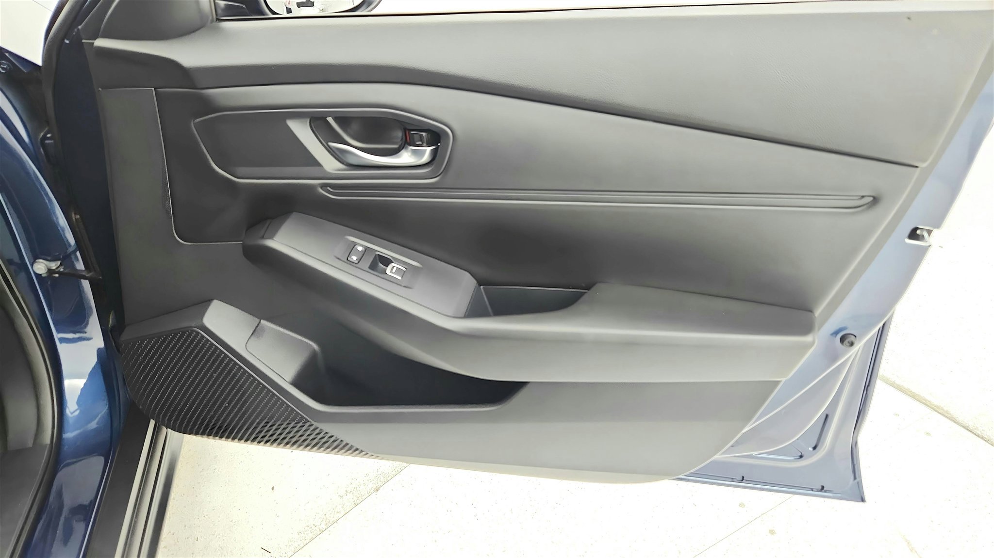 Used 2023 Honda Accord EX image 38