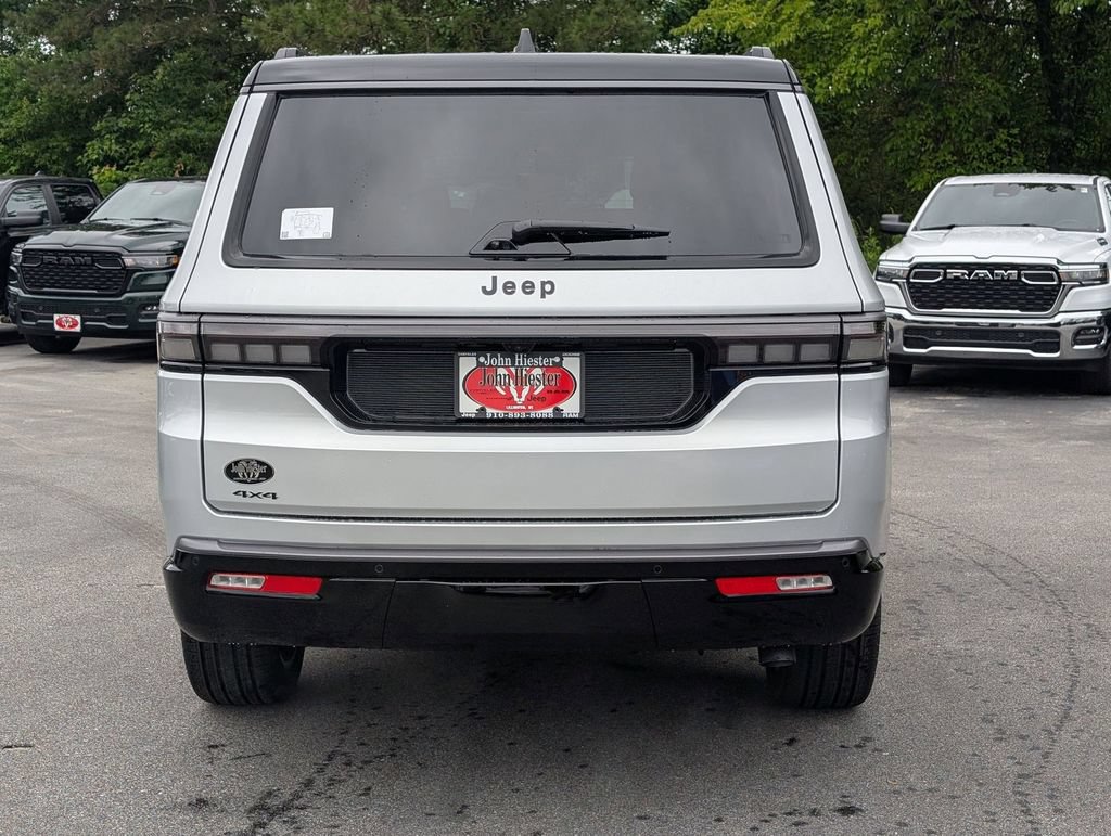 New 2026 Jeep Grand Wagoneer Summit AWD/4WD image 6
