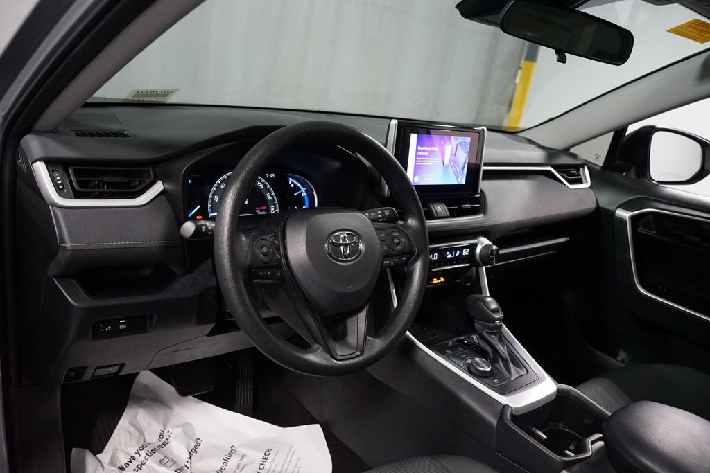 Certified 2024 Toyota RAV4 LE AWD/4WD image 11