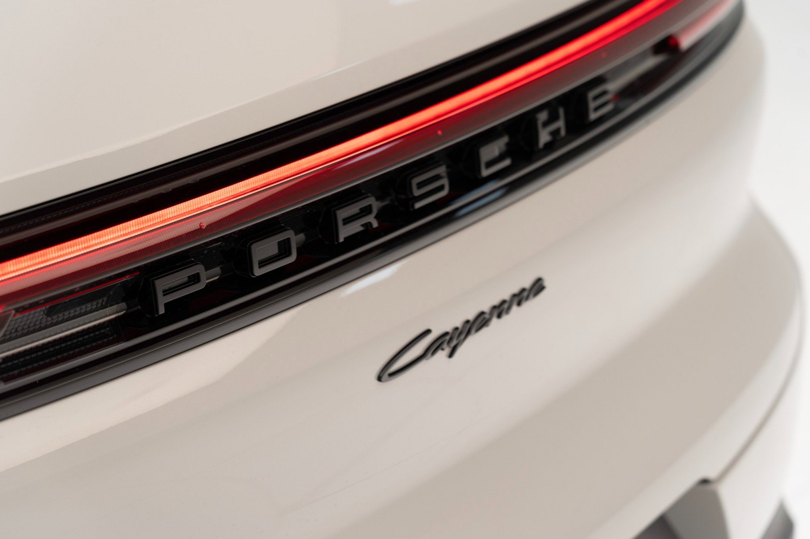 New 2025 Porsche Cayenne image 13