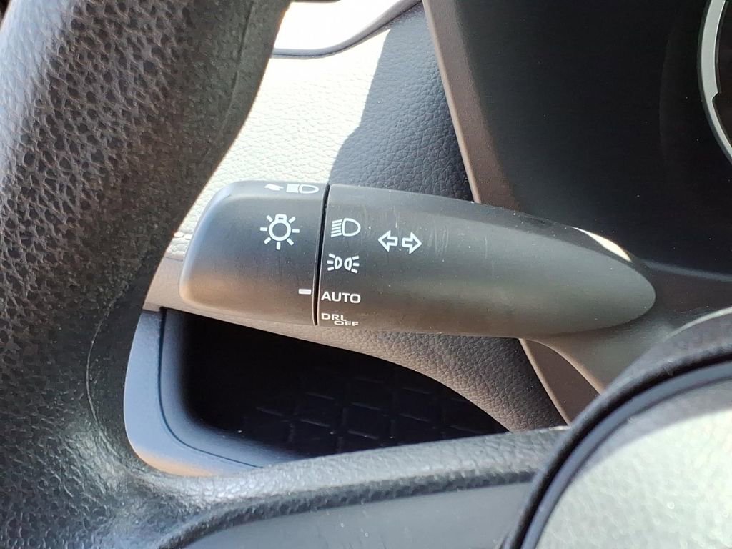 Used 2024 Toyota RAV4 XLE FWD image 18
