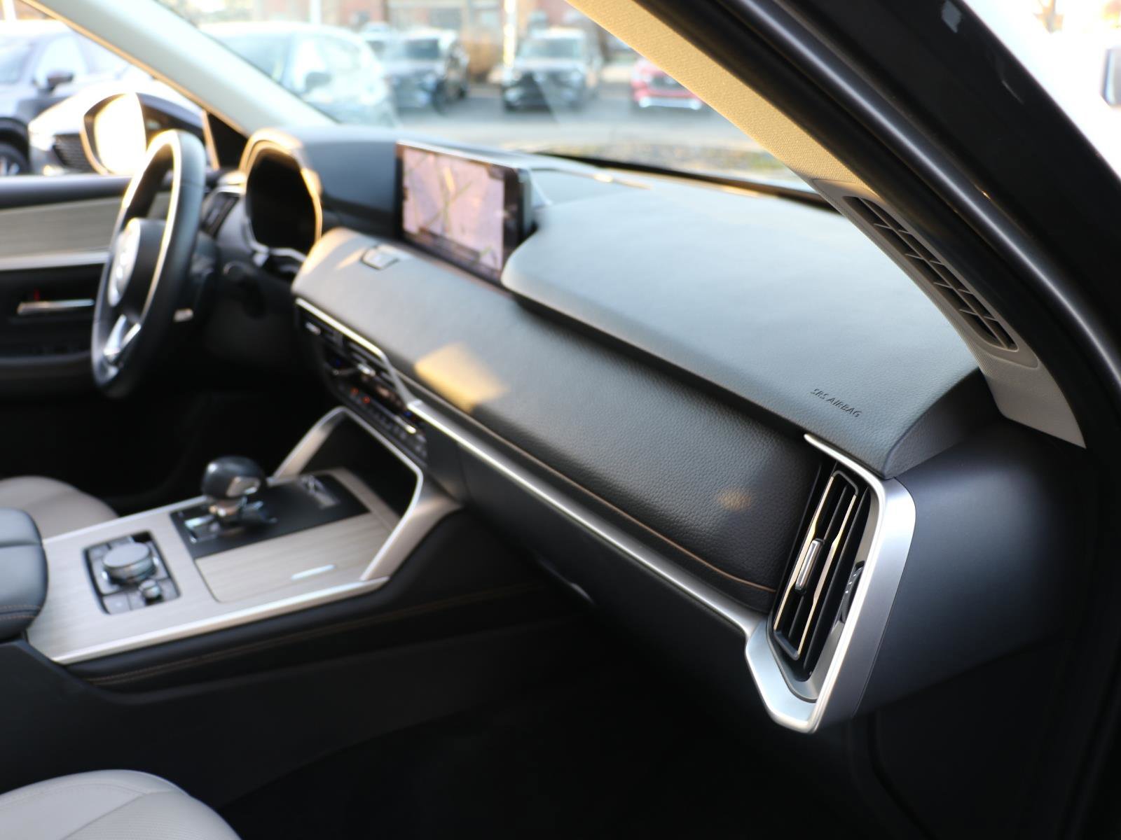 Certified 2025 MAZDA CX-90 3.3 Turbo w/ Premium Sport Pkg image 8