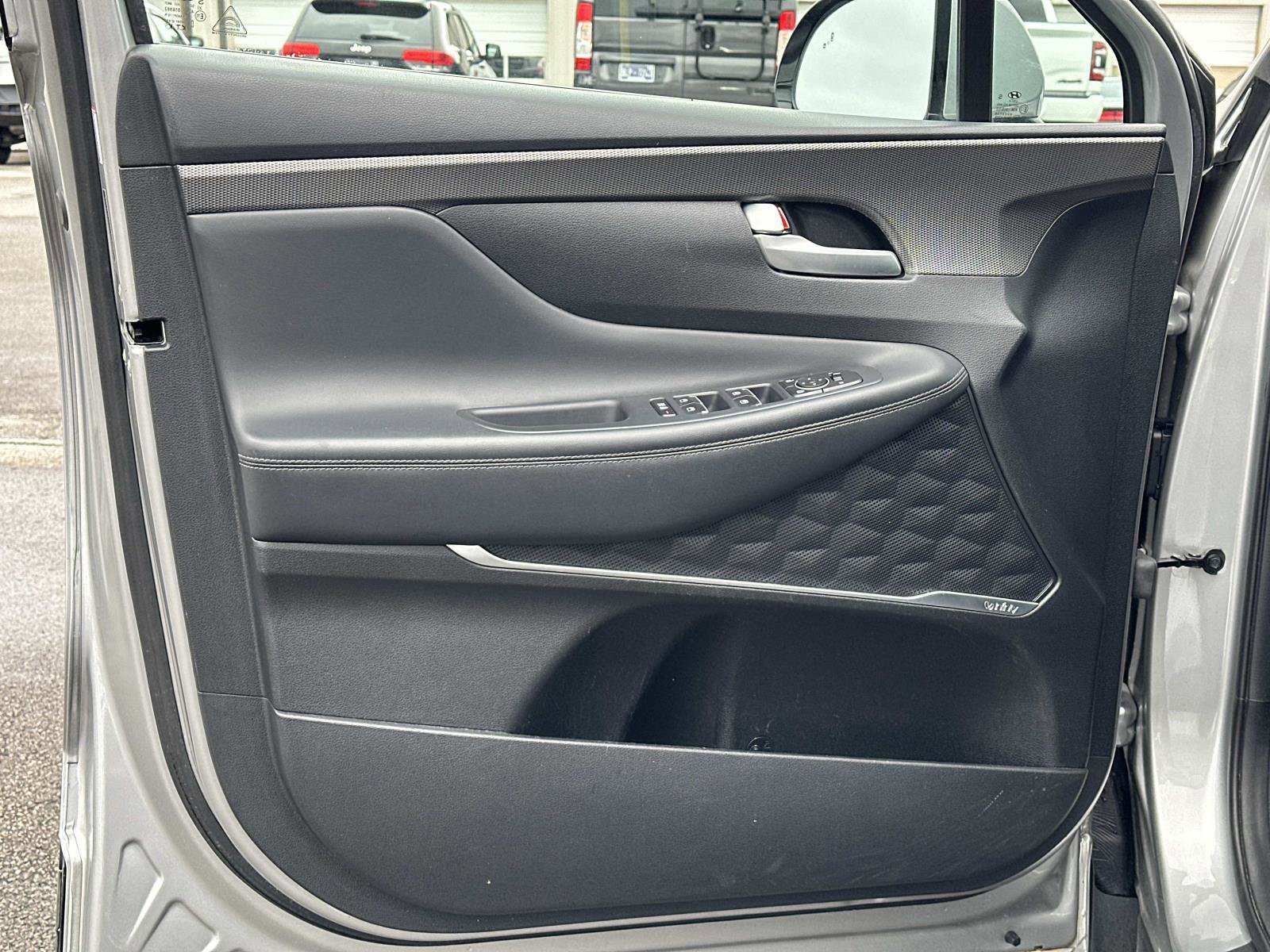 Used 2020 Hyundai Santa Fe SEL w/ Convenience + Premium Package image 20