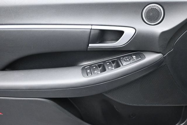 Used 2025 Hyundai Sonata SEL FWD image 8