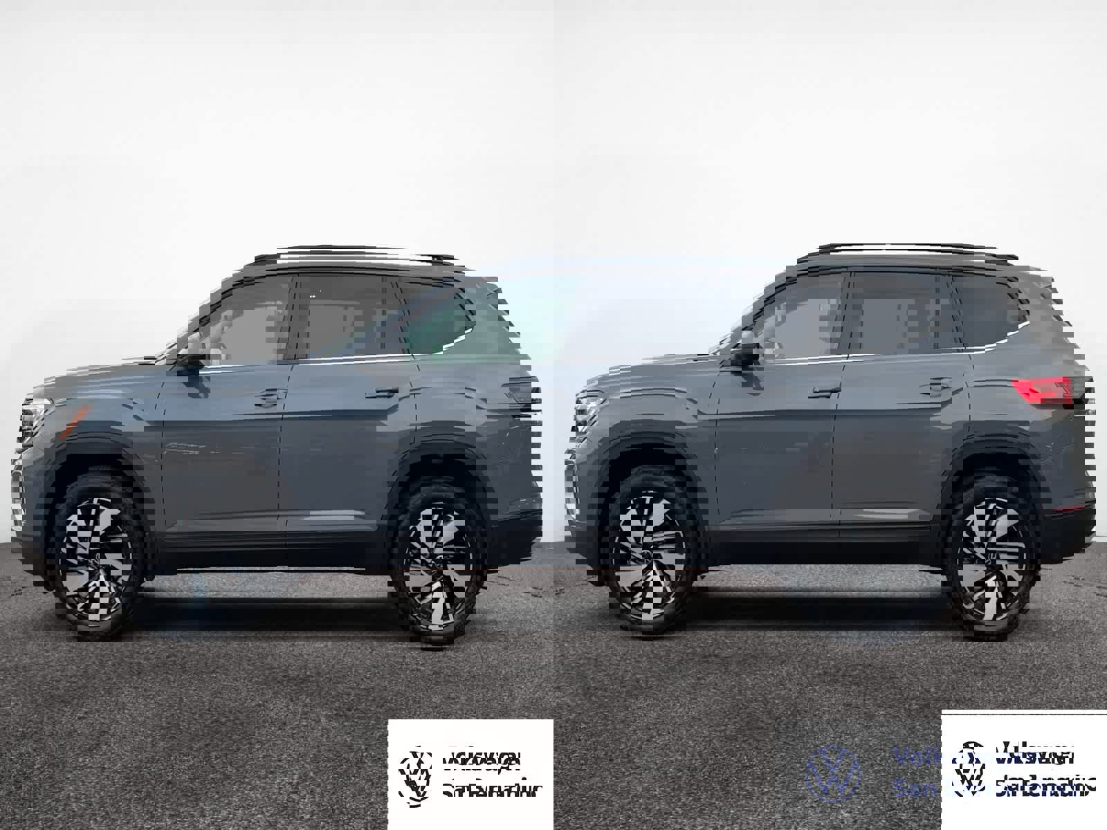 New 2026 Volkswagen Atlas SE image 2