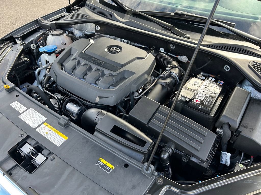 Used 2021 Volkswagen Passat 2.0T SE image 30