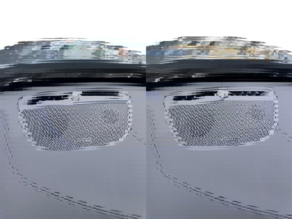 New 2026 Volvo XC90 B6 Plus w/ Protection Package Premier image 16