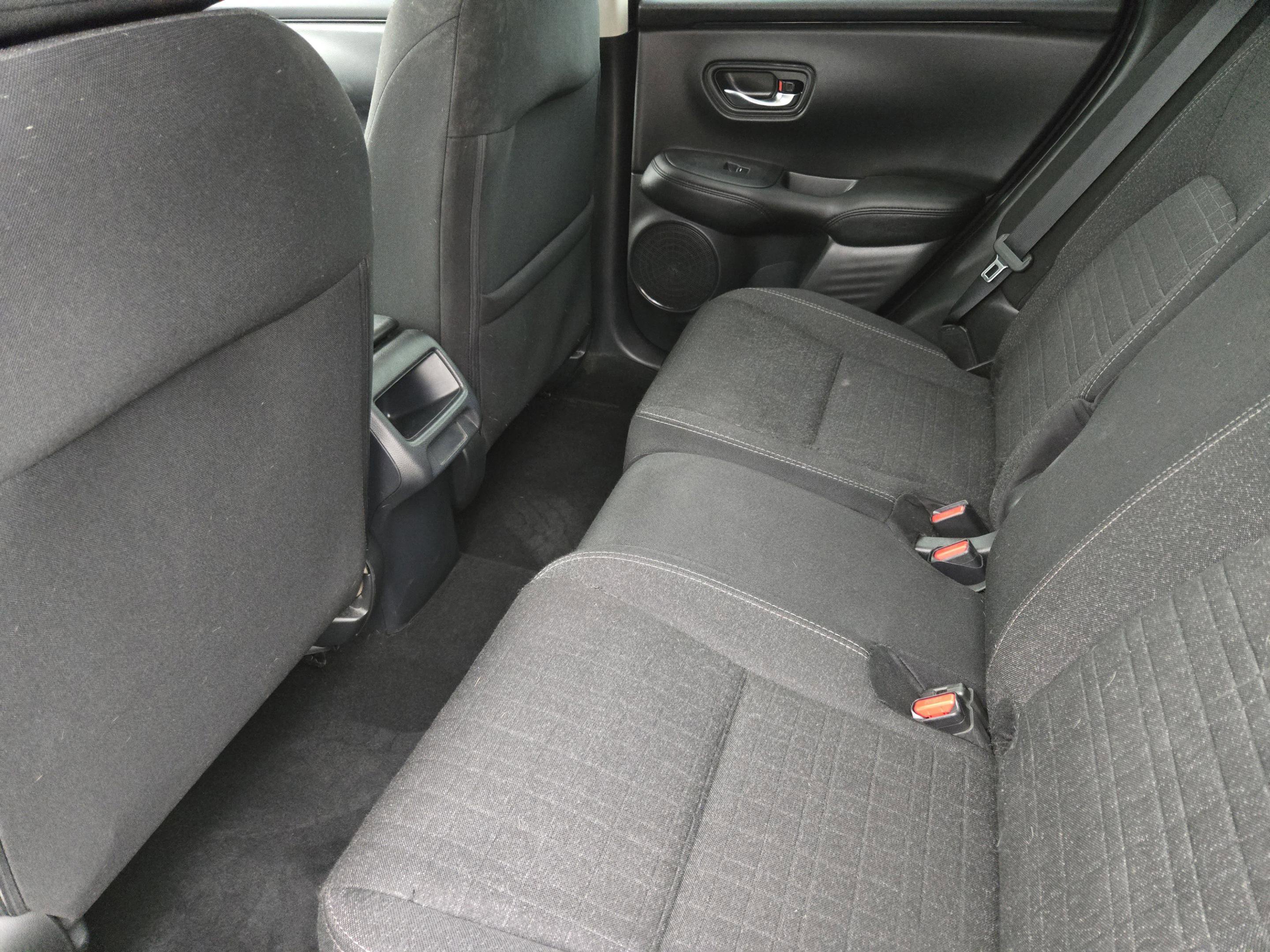 Certified 2025 Honda HR-V LX image 26