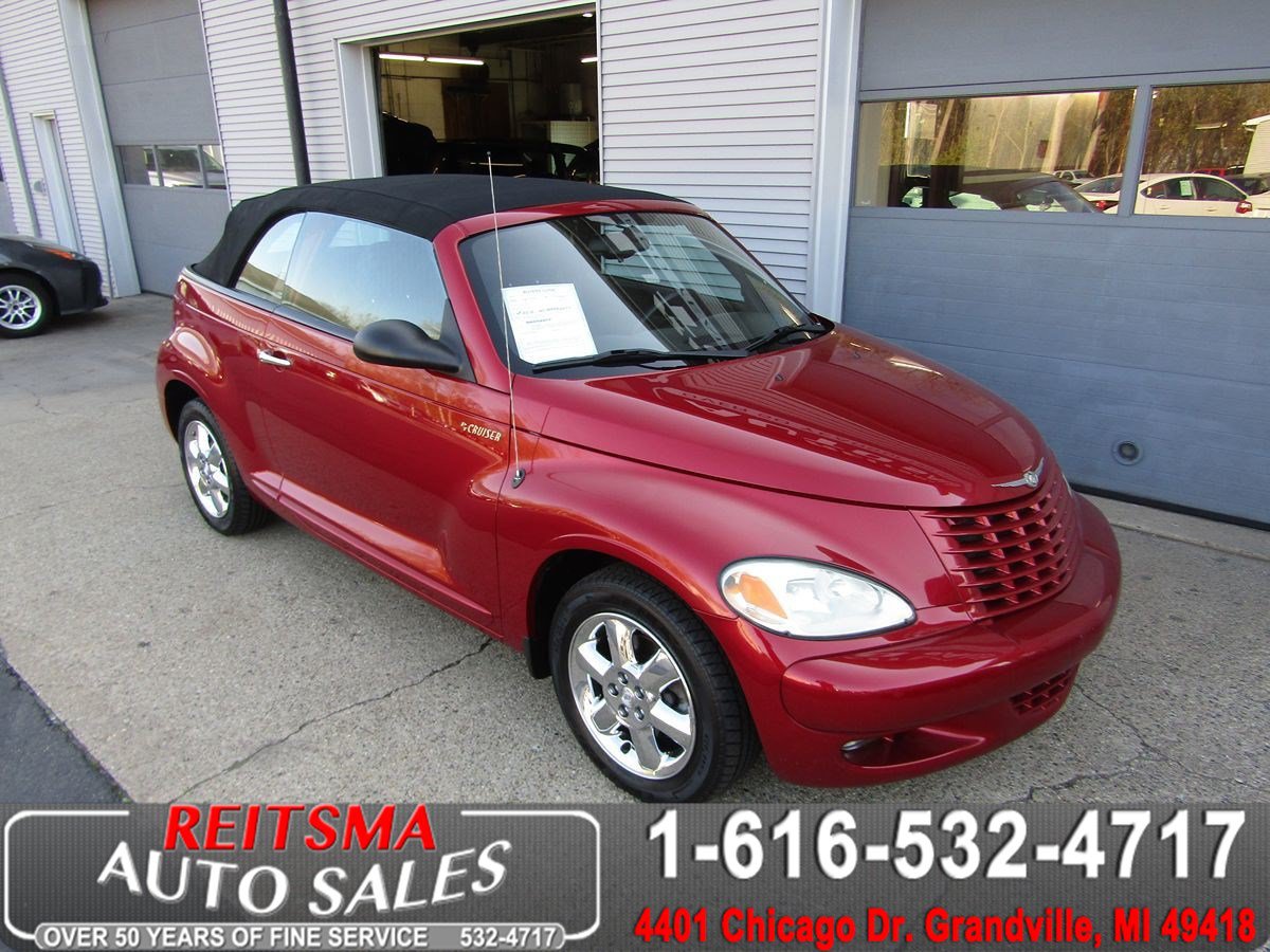 Used 2005 Chrysler PT Cruiser Touring FWD image 1