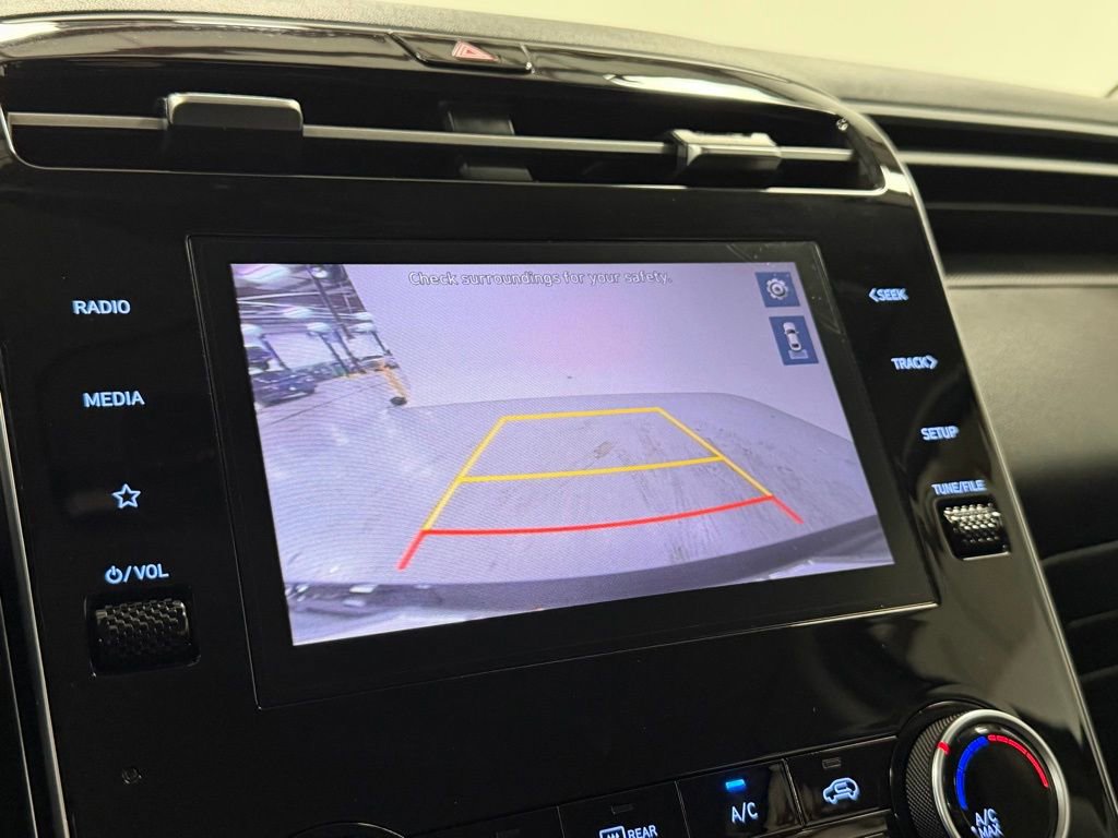 Used 2023 Hyundai Tucson SE image 19
