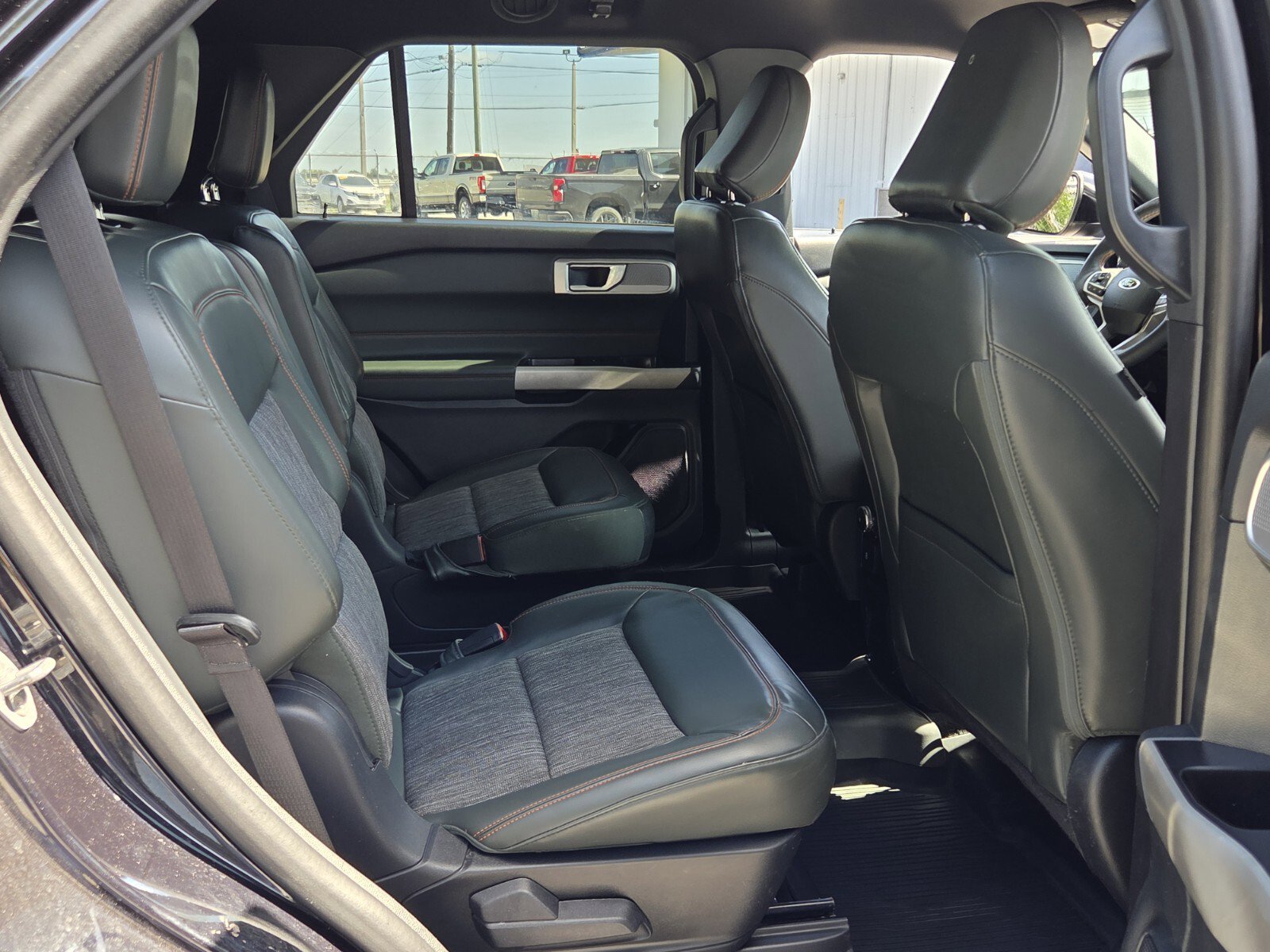 Used 2023 Ford Explorer Timberline w/ Timberline Technology Package AWD/4WD image 18