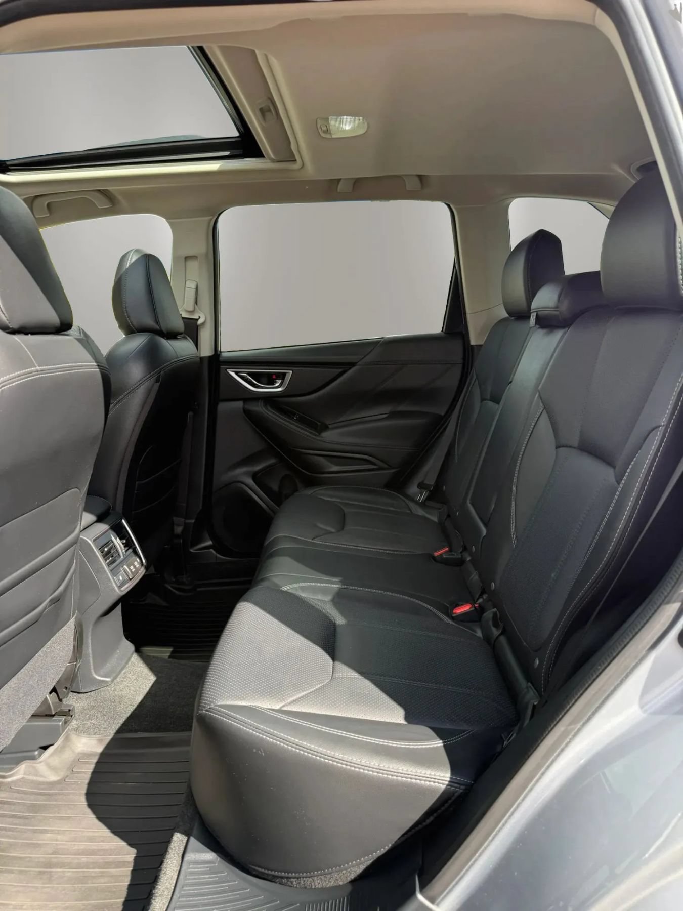 Used 2020 Subaru Forester Touring AWD/4WD image 19