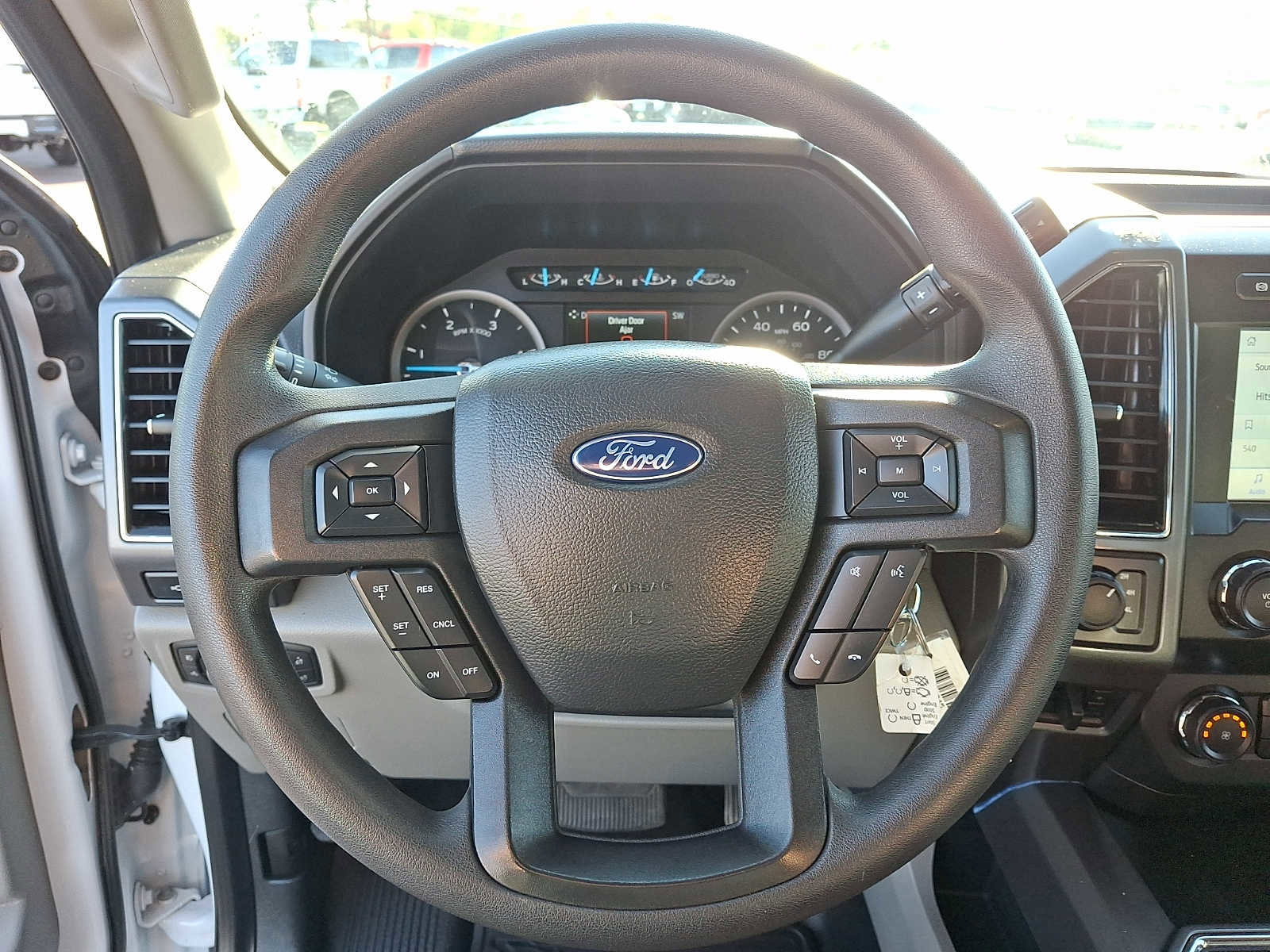 Certified 2022 Ford F450 XLT w/ XLT Value Package image 18