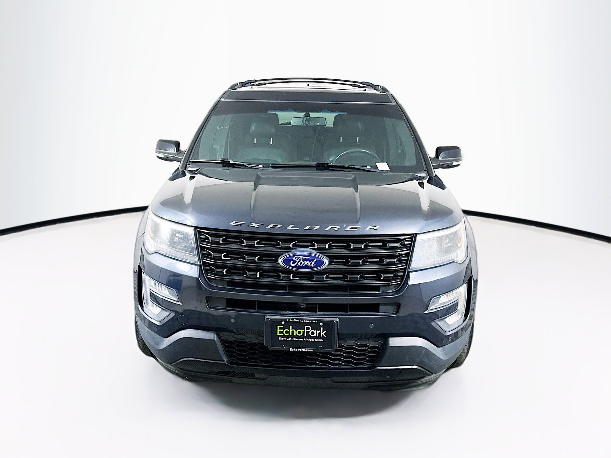 Used 2017 Ford Explorer Sport w/ Equipment Group 401A AWD/4WD image 2