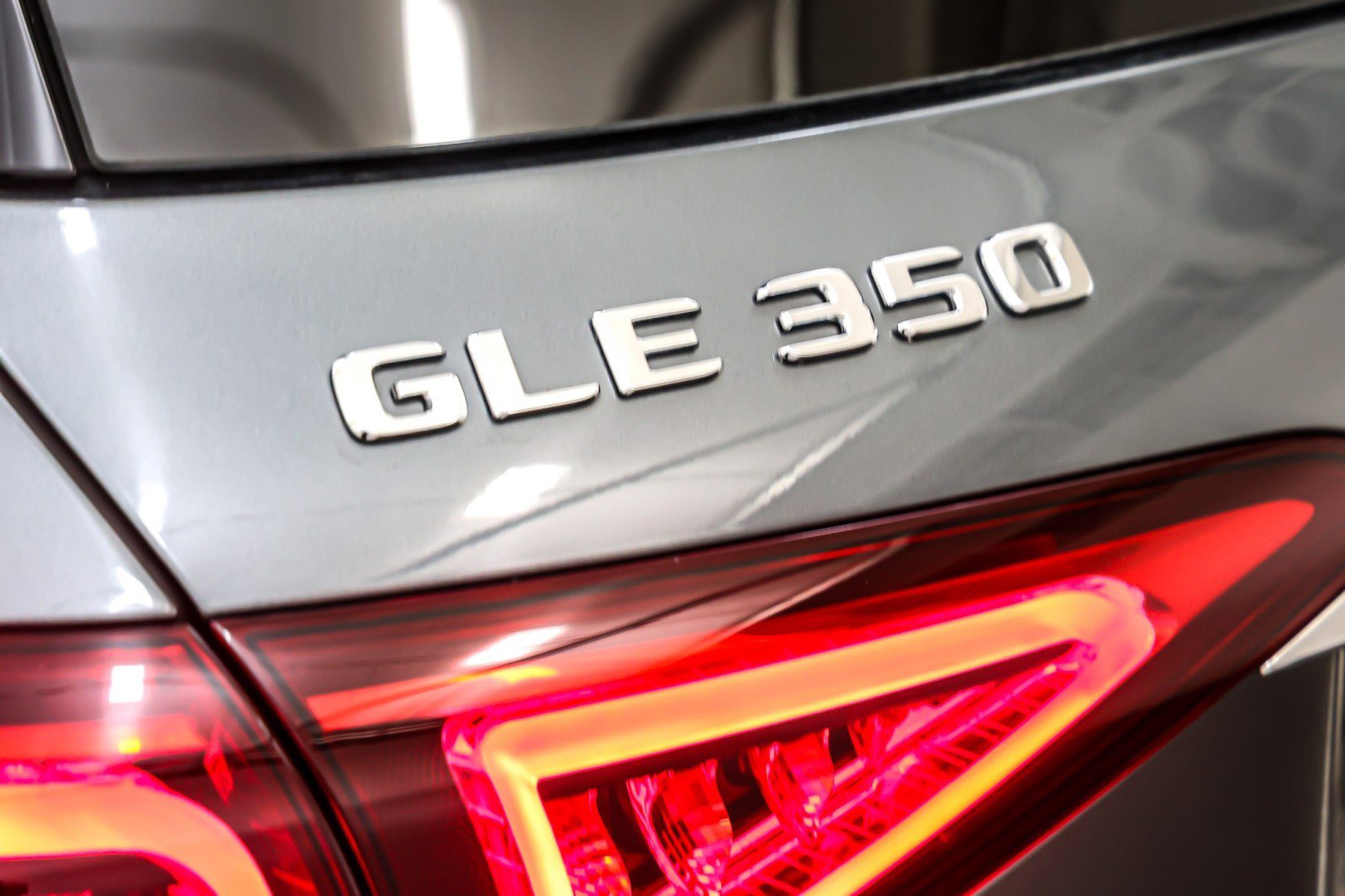 Certified 2023 Mercedes-Benz GLE 350 4MATIC w/ 3rd Row Seat Package image 11