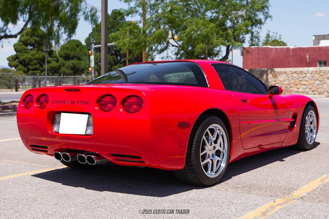 Used 1999 Chevrolet Corvette Coupe w/ Memory Pkg RWD image 22