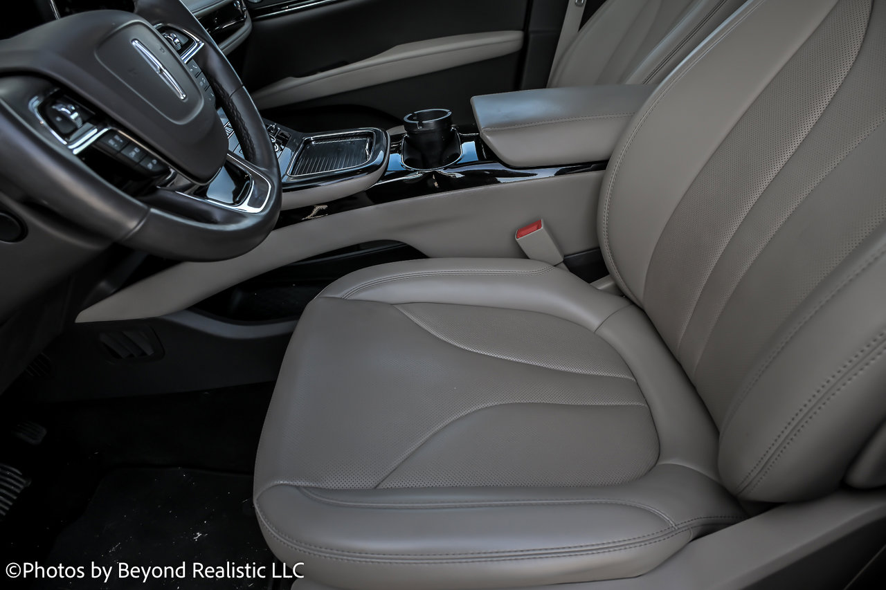 Used 2021 Lincoln Nautilus Reserve image 19