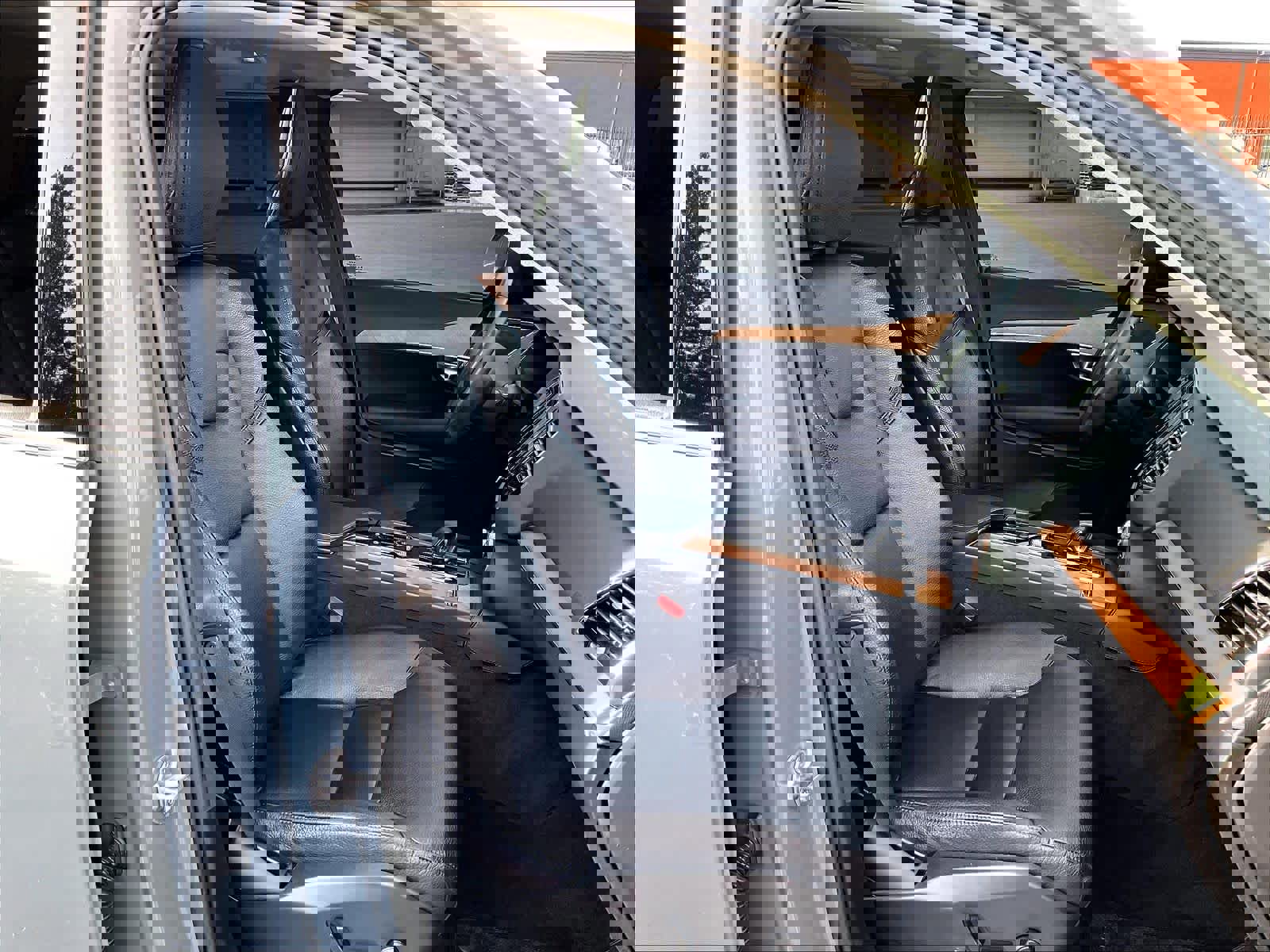 Used 2023 Volvo XC90 B6 Plus w/ Protection Package Premier image 10