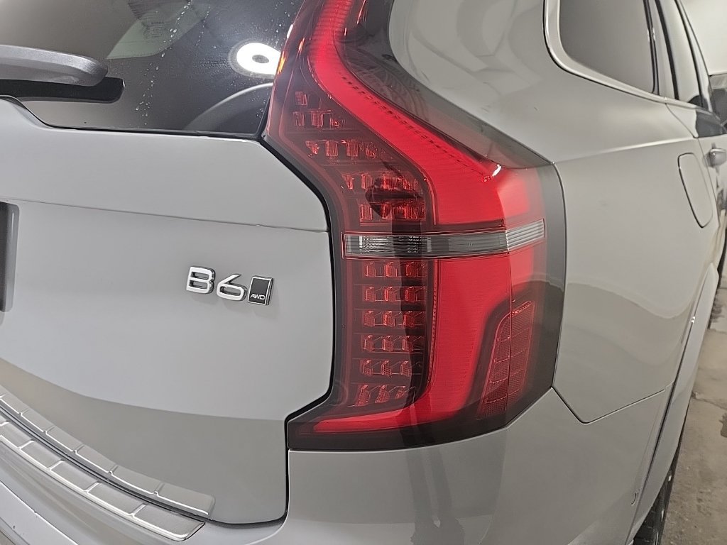 New 2026 Volvo XC90 B6 Plus w/ Protection Package Premier AWD/4WD image 20
