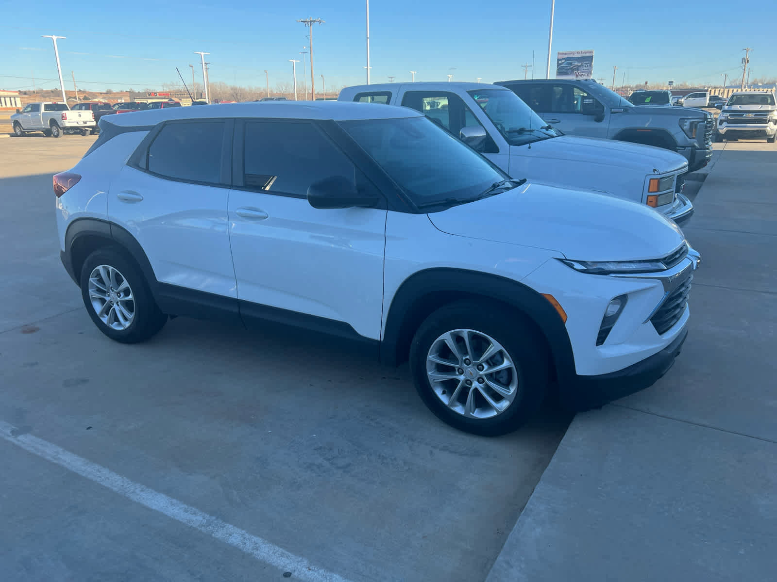 Used 2024 Chevrolet TrailBlazer LS image 3