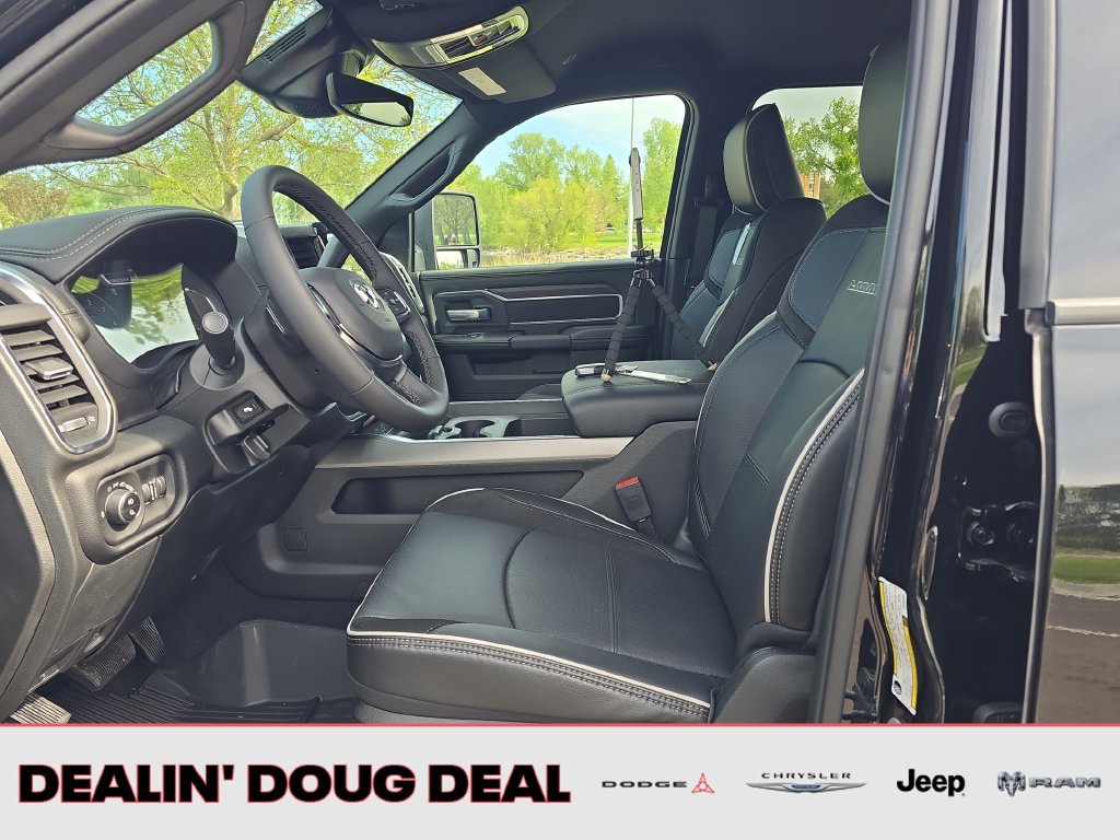 New 2026 RAM 2500 Laramie w/ Night Edition AWD/4WD image 9