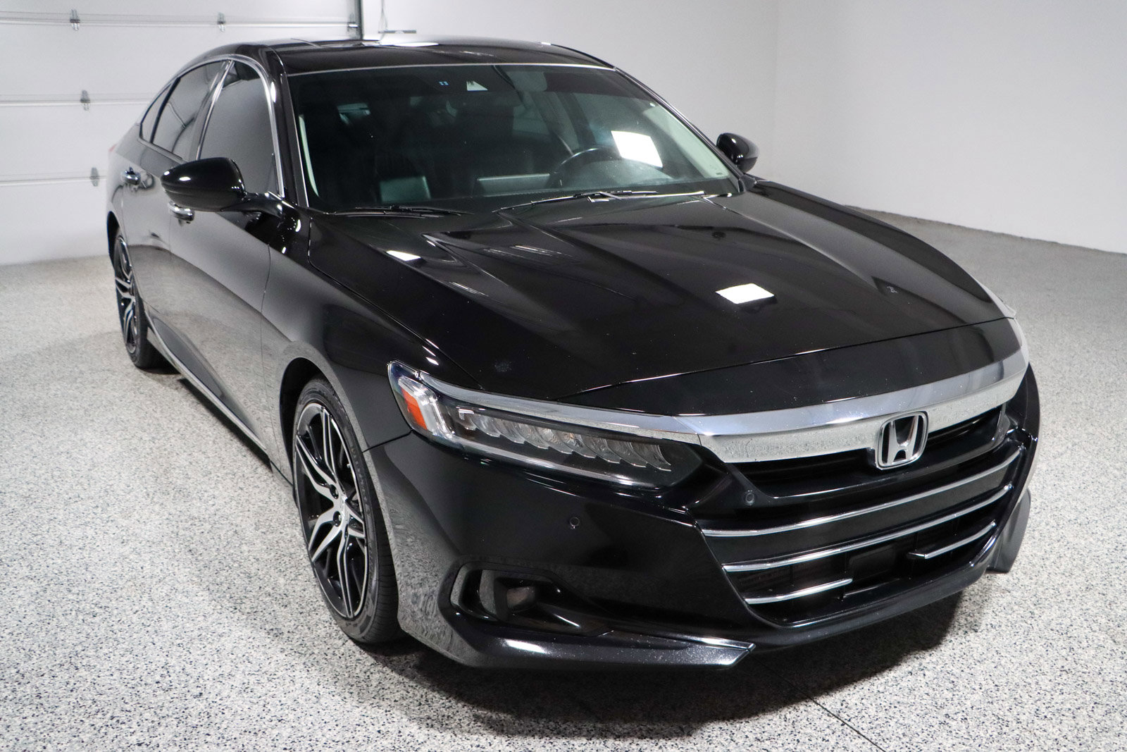 Used 2021 Honda Accord Touring image 5