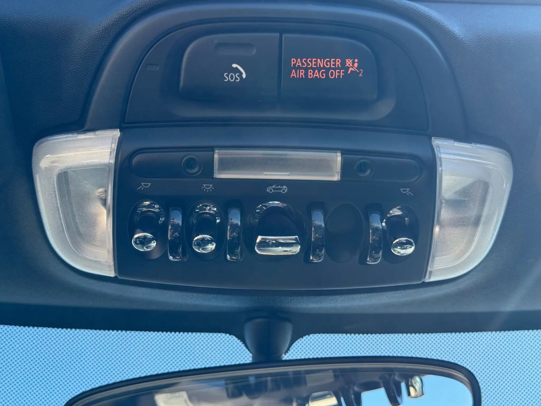 Used 2019 MINI Cooper Convertible image 50