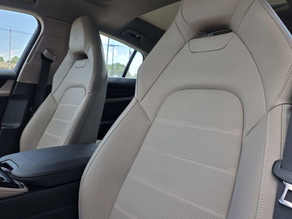New 2025 Porsche Panamera 4 image 5