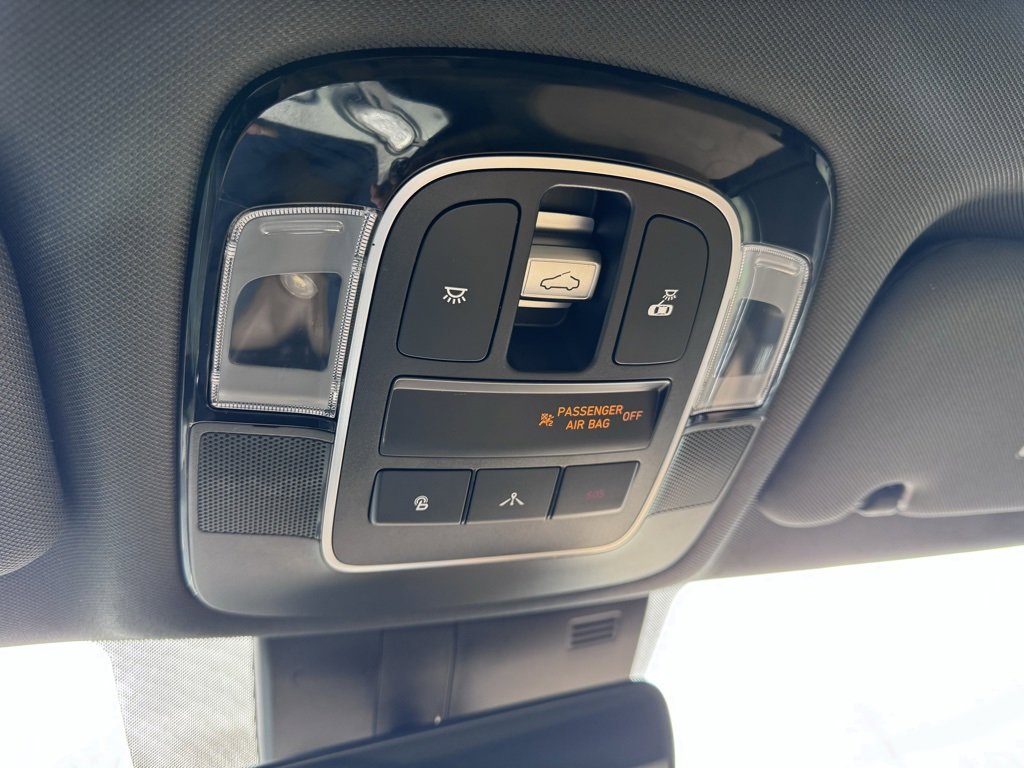 Used 2021 Hyundai Sonata Limited w/ Winter Weather Package image 35