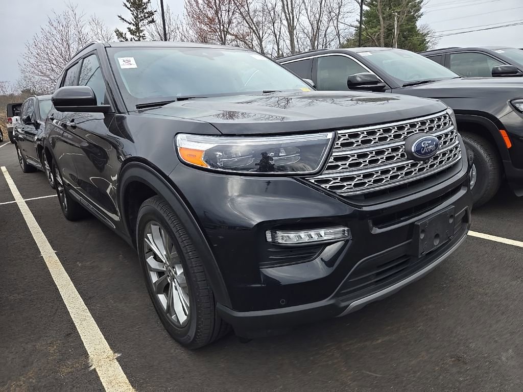 Used 2023 Ford Explorer Limited AWD/4WD image 3