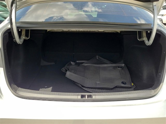 Used 2025 Toyota Corolla LE image 6