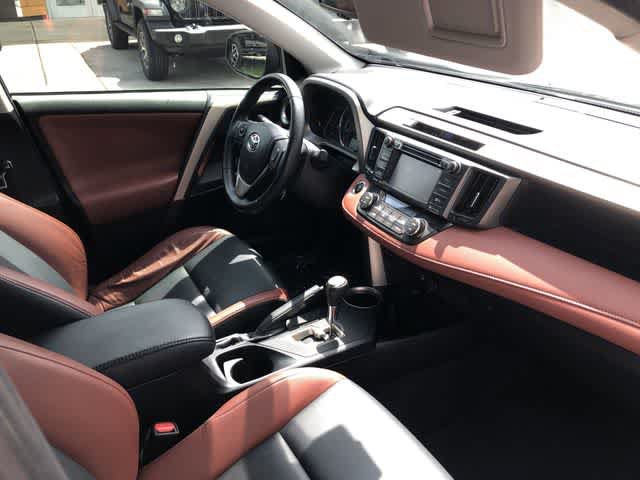 Used 2015 Toyota RAV4 Limited w/ Technology Package AWD/4WD image 39