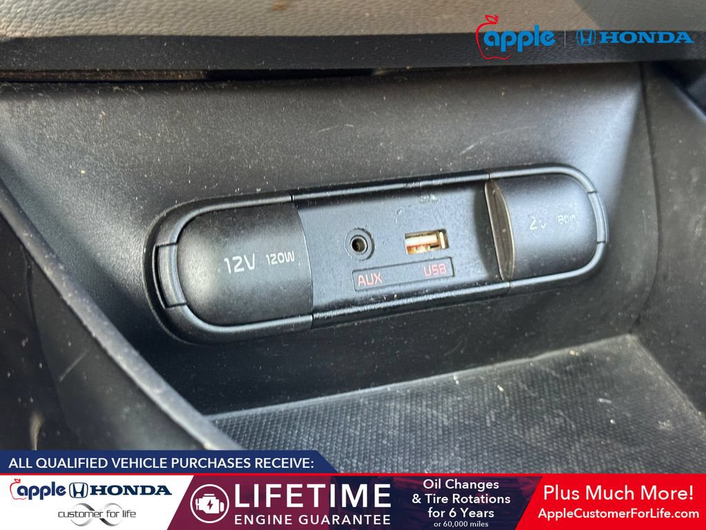Used 2016 Kia Soul + w/ Primo Package FWD image 26