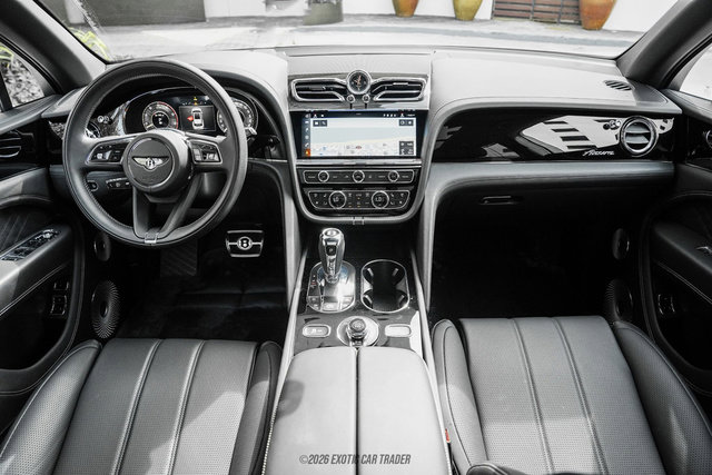 Used 2024 Bentley Bentayga Extended Wheelbase AWD/4WD image 61