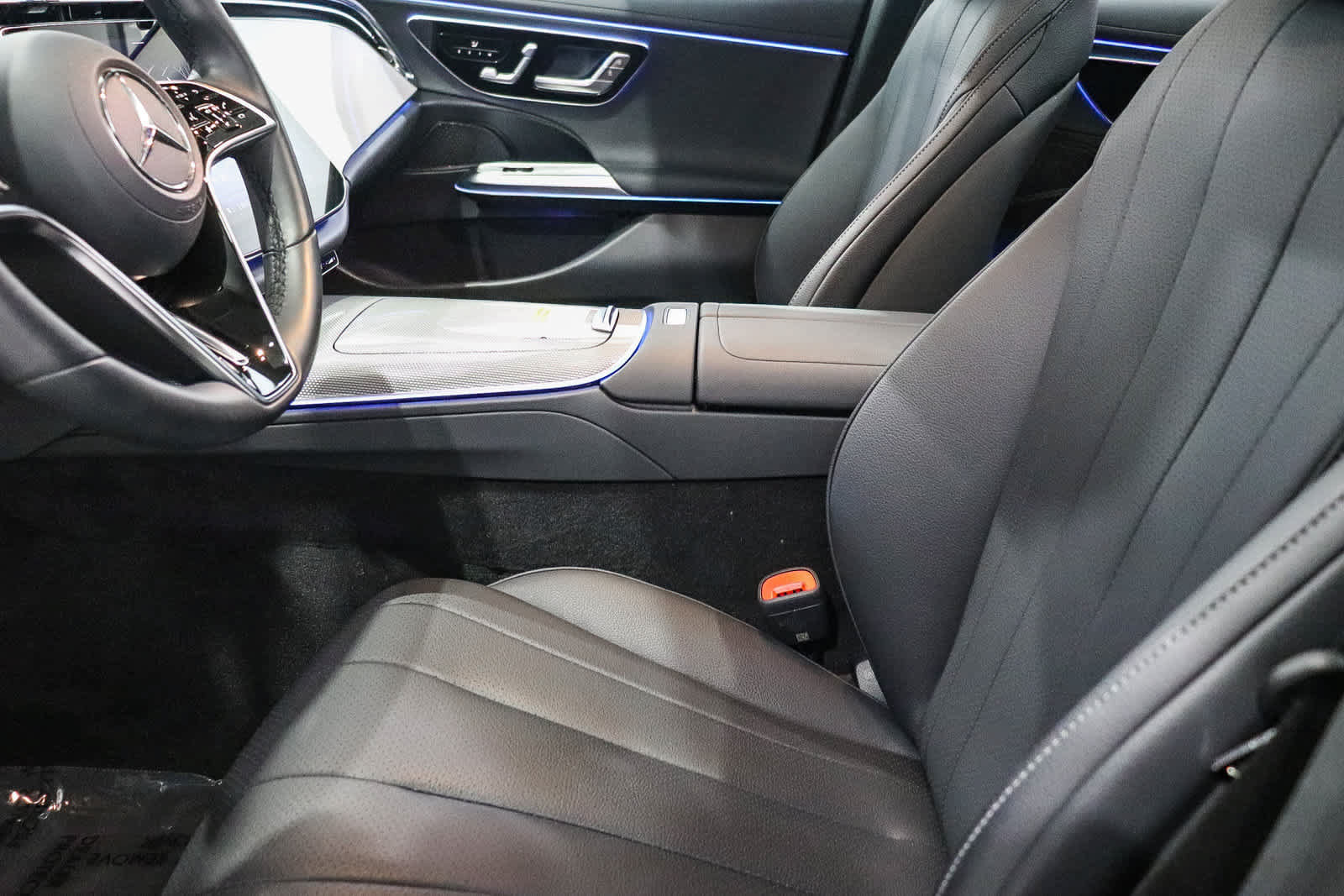 Certified 2025 Mercedes-Benz E 350 4MATIC Sedan image 21