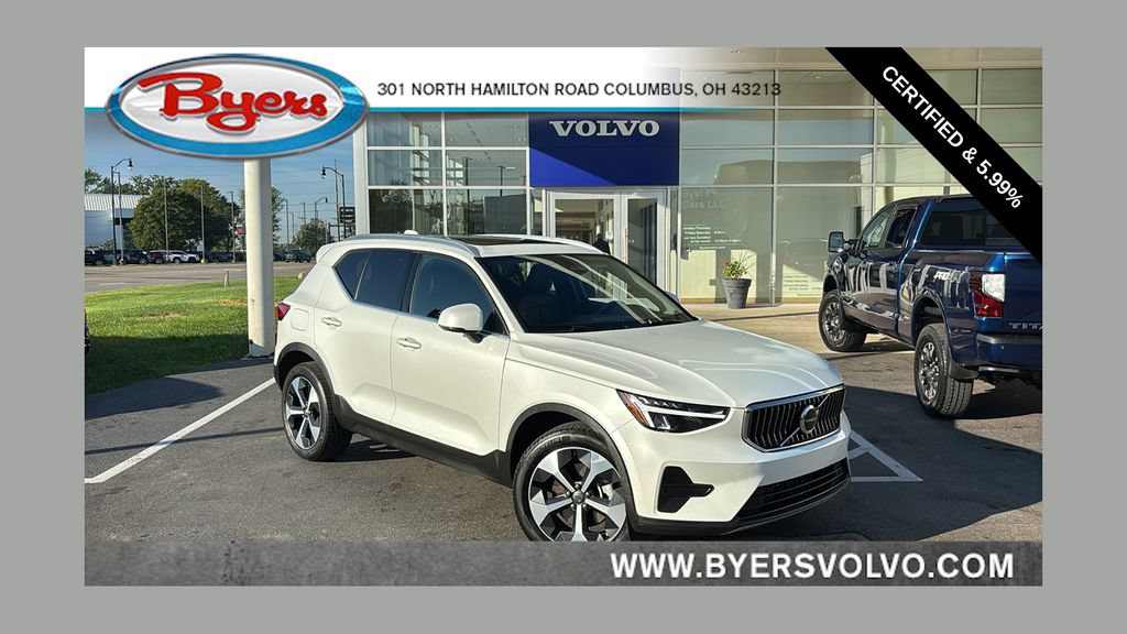Certified 2025 Volvo XC40 B5 Core w/ Climate Package AWD/4WD image 1