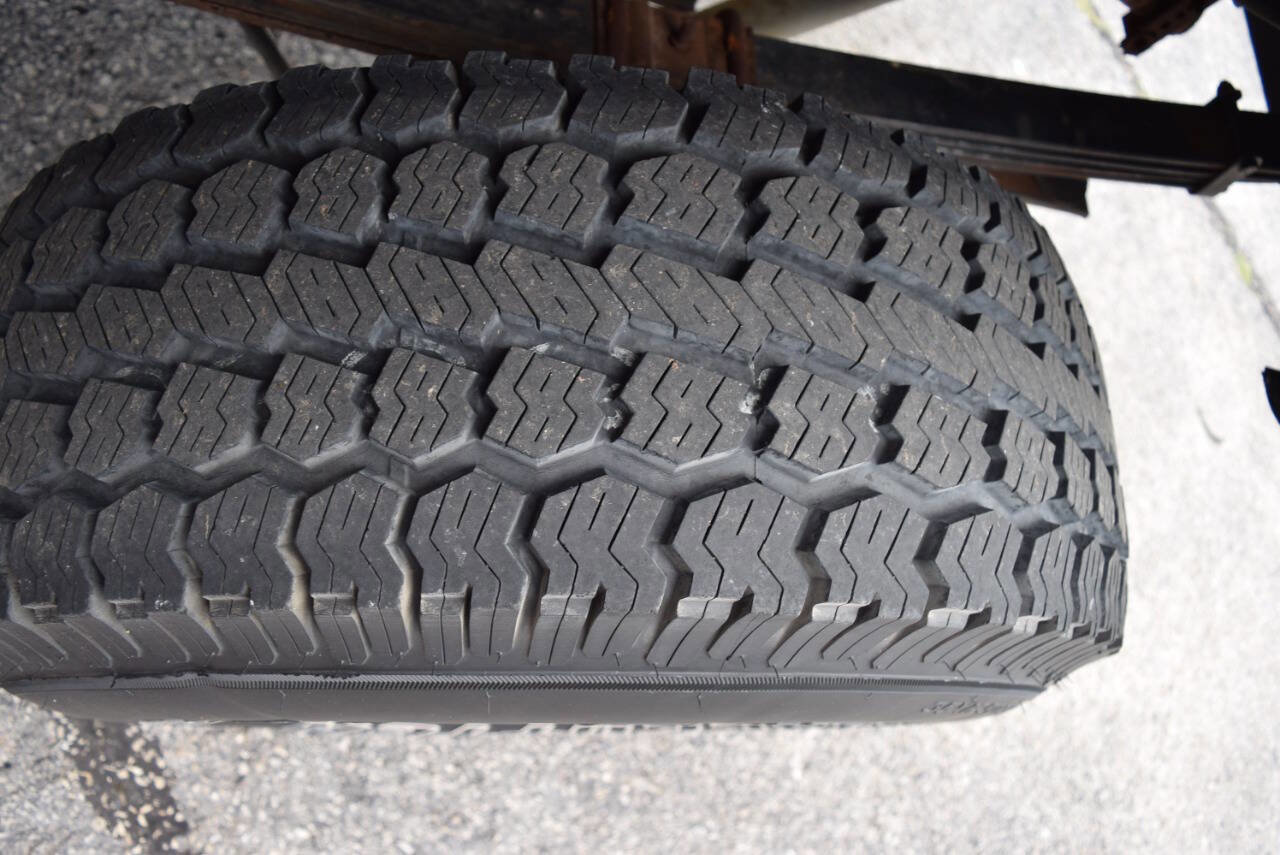 Used 1997 Chevrolet Silverado 1500 4x4 Regular Cab w/ Preferred Equipment Group 2 image 12