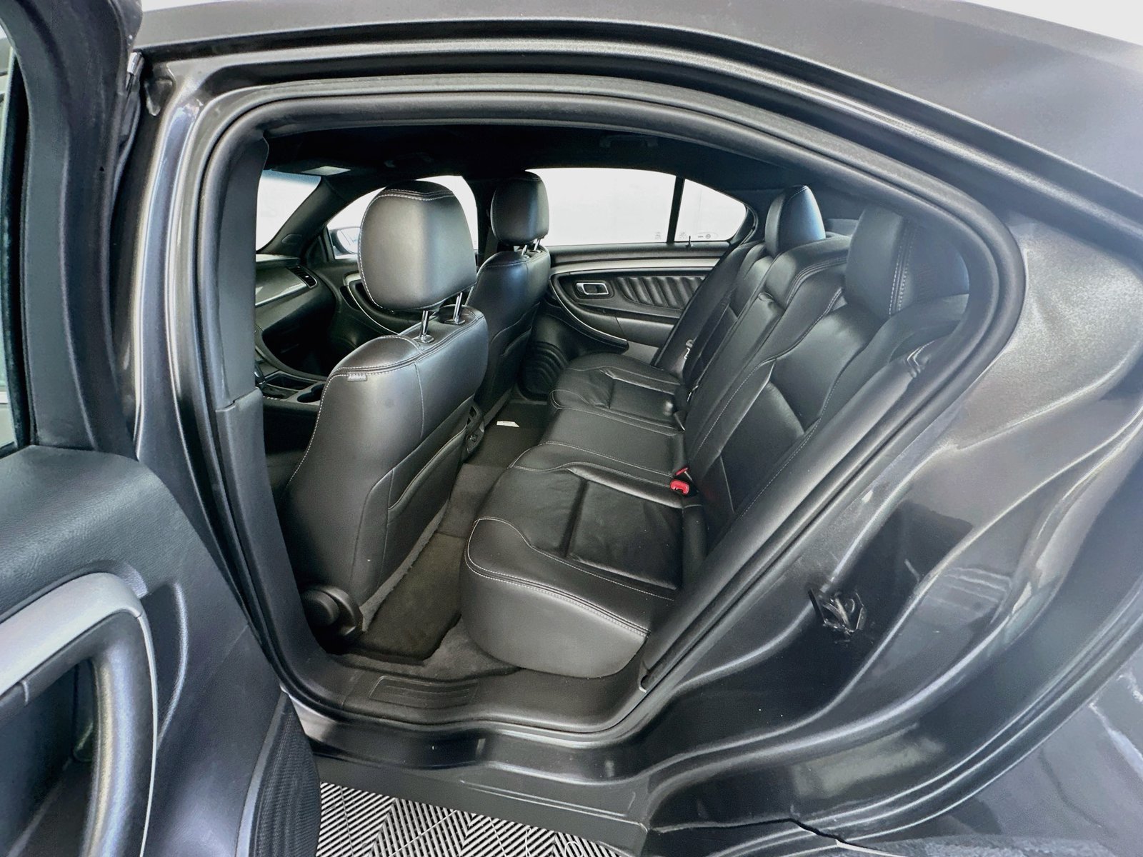 Used 2019 Ford Taurus SEL w/ Equipment Group 201A FWD image 24