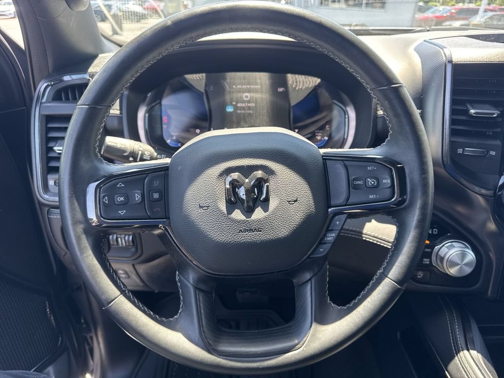 Used 2023 RAM 1500 Limited AWD/4WD image 16